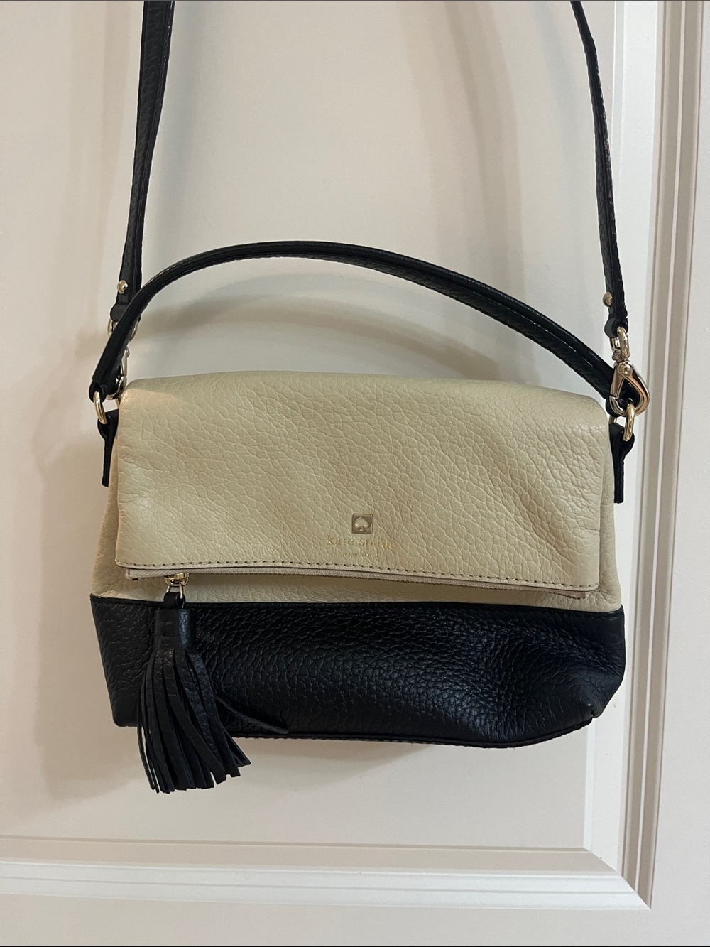 Kate Spade Two-Tone Black and Cream Shoulder or hand bag